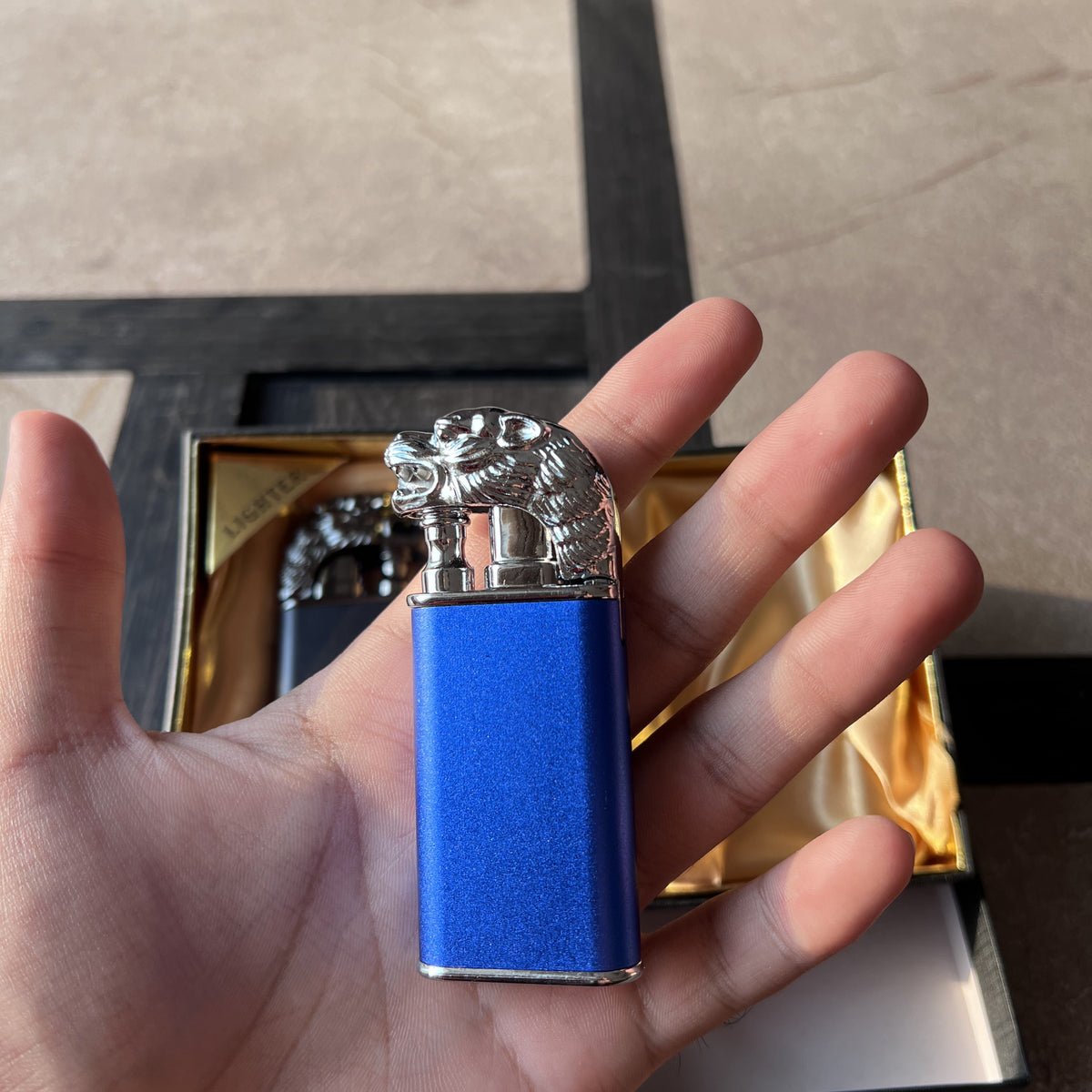 Sculpted Tiger Flip-Top Jet Butane Lighter