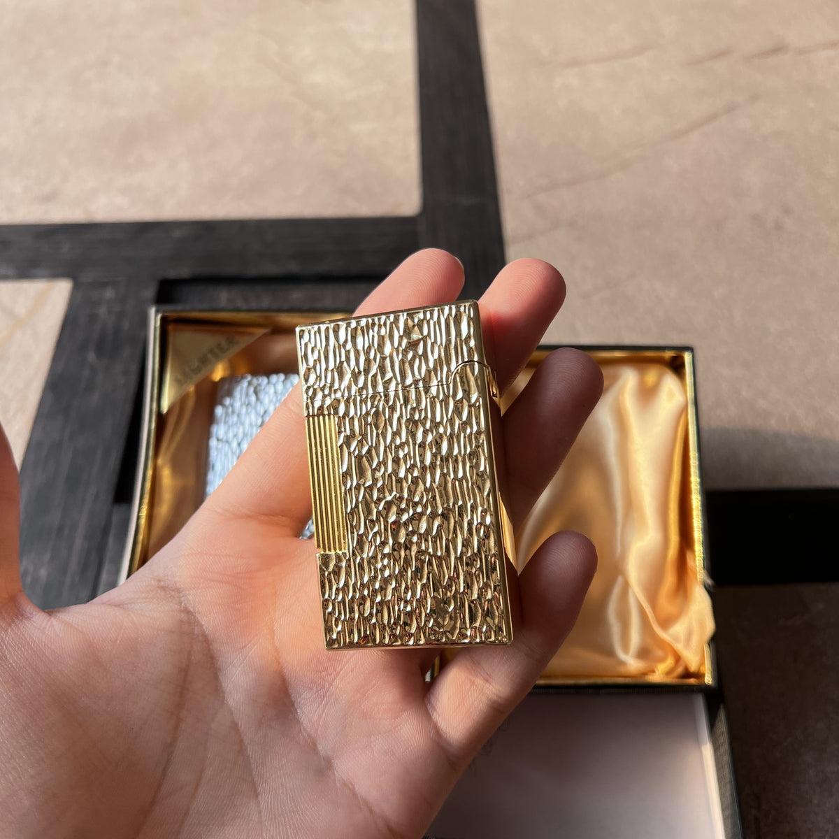 Hammered Metal Roller Strike Butane Lighter