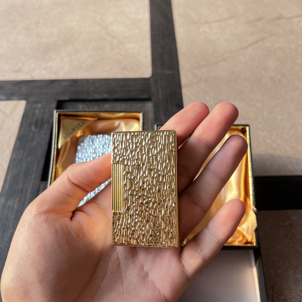 Hammered Metal Roller Strike Butane Lighter