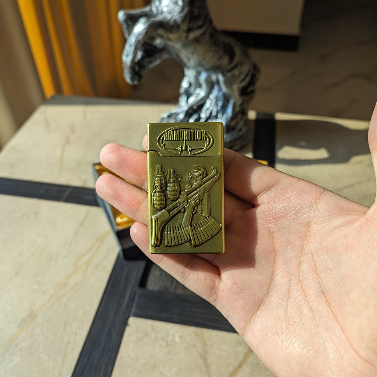 Embossed Rifle Military Flip Lighter with Convertible Flame