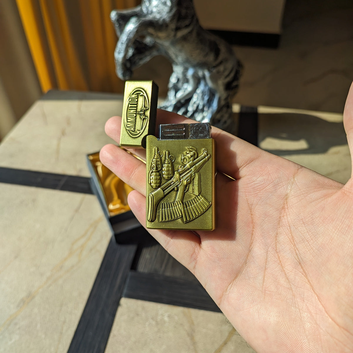 Embossed Rifle Military Flip Lighter with Convertible Flame