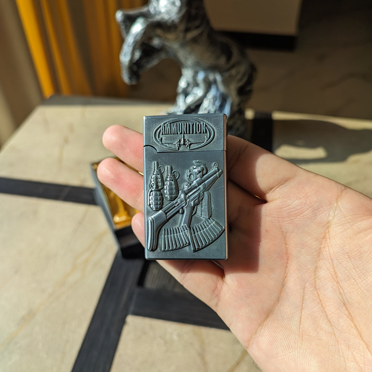 Embossed Rifle Military Flip Lighter with Convertible Flame