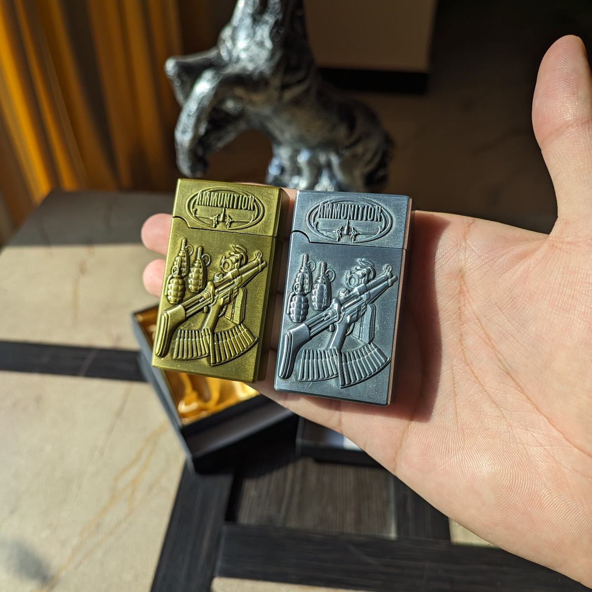 Embossed Rifle Military Flip Lighter with Convertible Flame